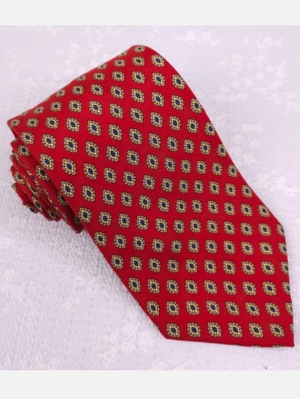 Brooks Brothers Silk Tie Red Tan Gold Mini Medallion Motif 60" x 3.75"